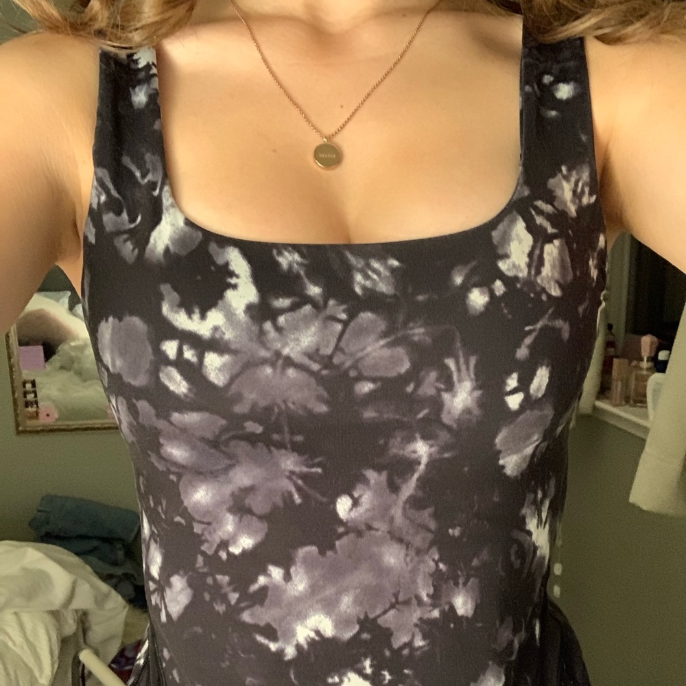 Lululemon marble tank